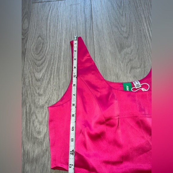 Something new Women's hot pink Satin Corset-Seam Crop Top - Picture 4 of 4